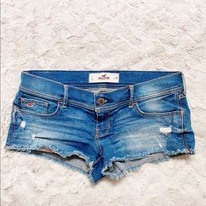 Hollister Jean Shorts: Sz 7 - EUC